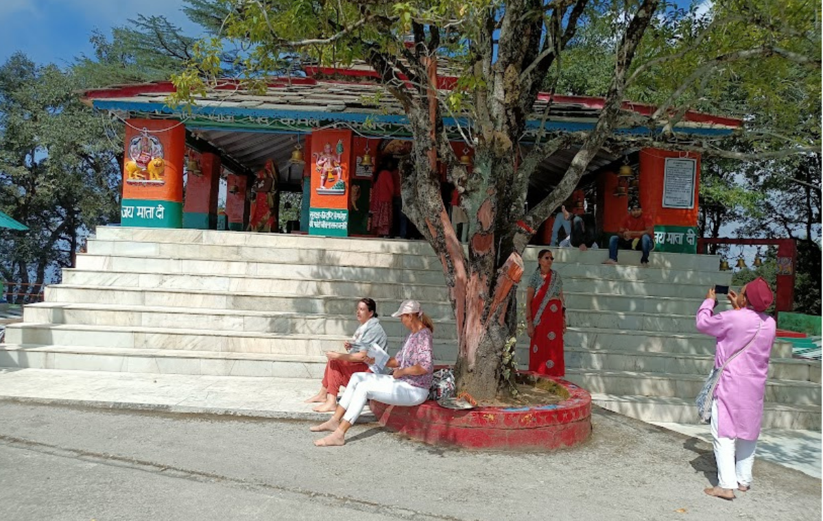 Drona-Giri-Temple-Almora-Uttarakhand